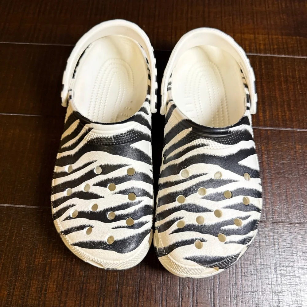 Crocs Classic Clogs Zebra Print Black White Mens 9 Womens 11 Animal Pattern